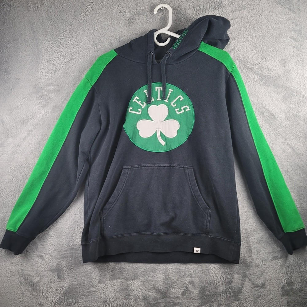 FANATIC Men's Black/Green Basketball Boston Celtics Graphic Pullover Hoodie SZ M